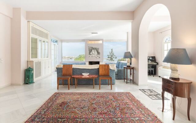 Villa Artemis near Athens Airport