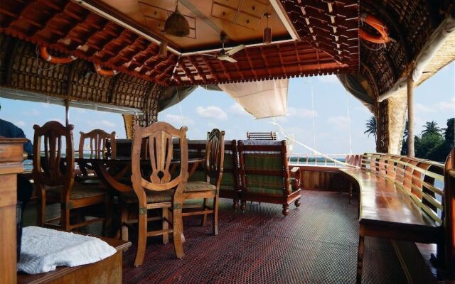 Backwater Retreat - Honeymoon House