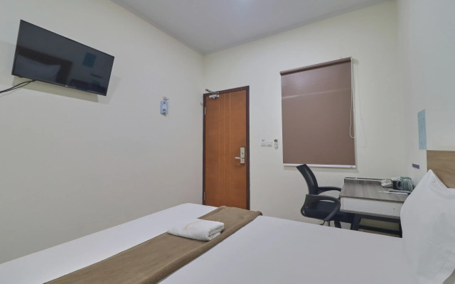 Aranis Hotel