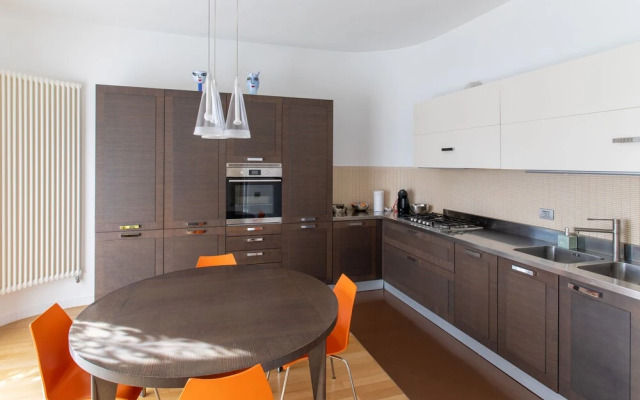 Donatella Home