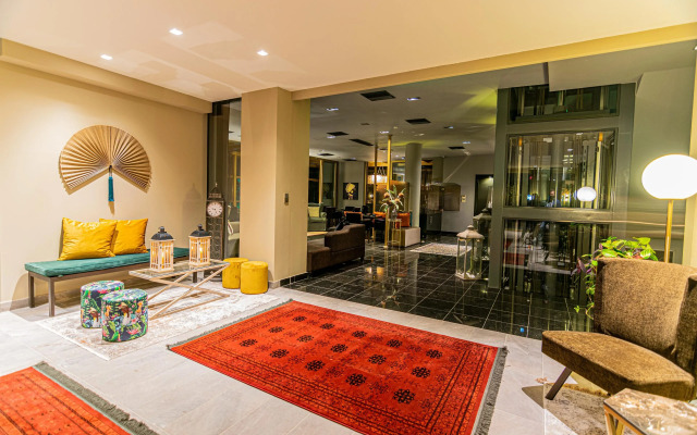Golden Suites & Spa