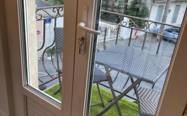 Appartement cosy et moderne, proche Cité des Papes
