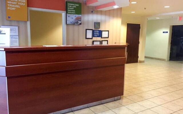 Microtel Inn and Suites Brunswick