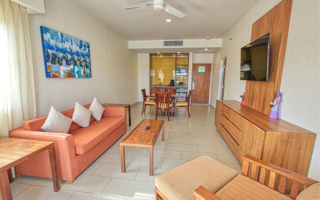 Holiday Inn Huatulco by IHG