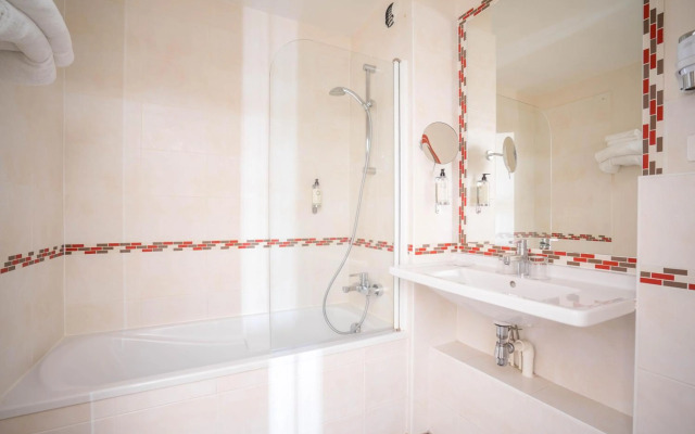 Best Western Plus Hostellerie du Vallon