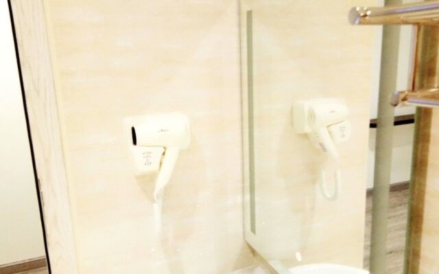 Valentino Rooms by VPHS - Chinatown