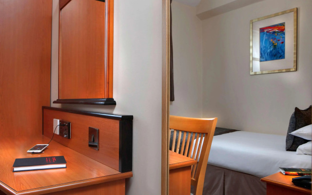 Best Western Corona