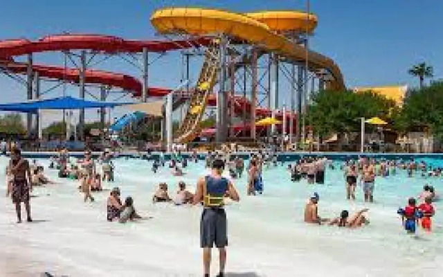Xanadu Glendale Spring Training Westgate Pool