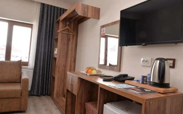 Zumrut Palas Hotel