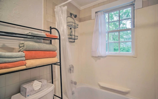 South Yarmouth Cottage ~ Half Mi to Beaches!