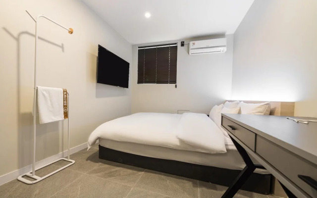 Brown Dot Hotel Suwon Jeongja Branch