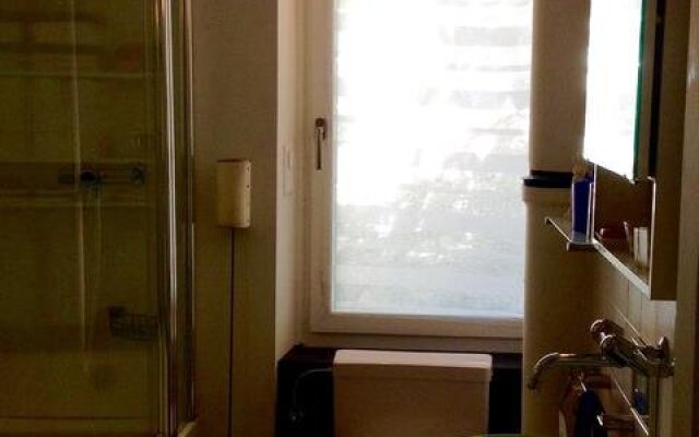 Artistshouse Bed with Kitchen