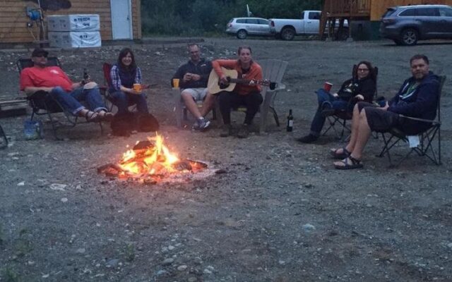 Talkeetna Love-Lee Cabins