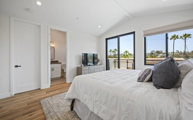New Construction Luxury Home With Ocean View Rooftop Deck 815 4th by Redawning