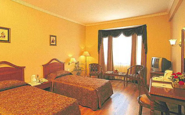 Quality Inn Himdev