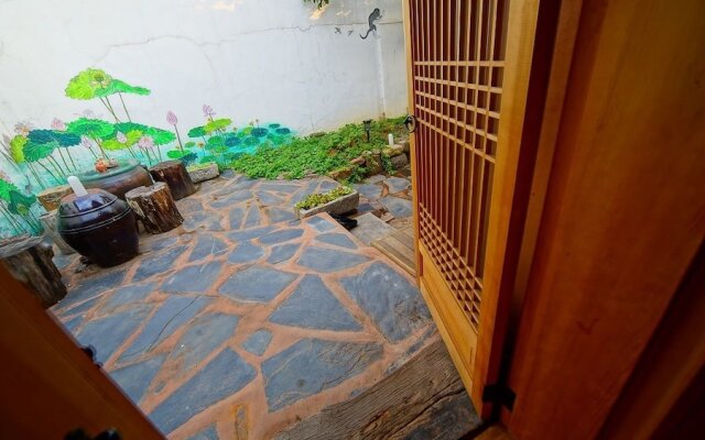 Jeonju Hongsi Hanok Guesthouse
