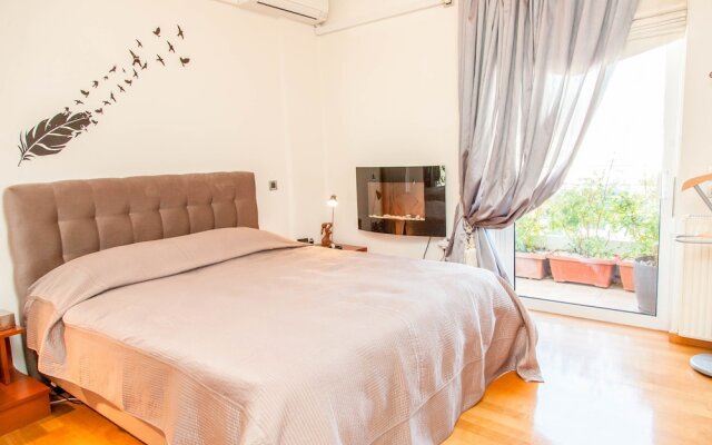 Beautiful apartment at Glyfada-Athens