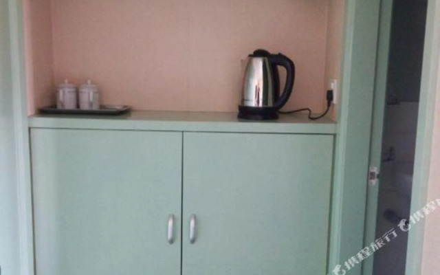 Xiangfu Hostel (Shanghai Handan Road)
