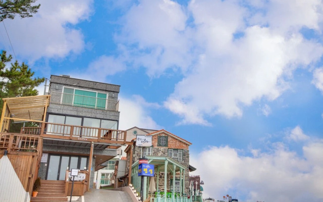 Gangneung Seaview Pension
