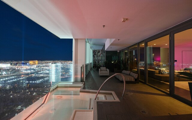 StripViewSuites at Palms Place