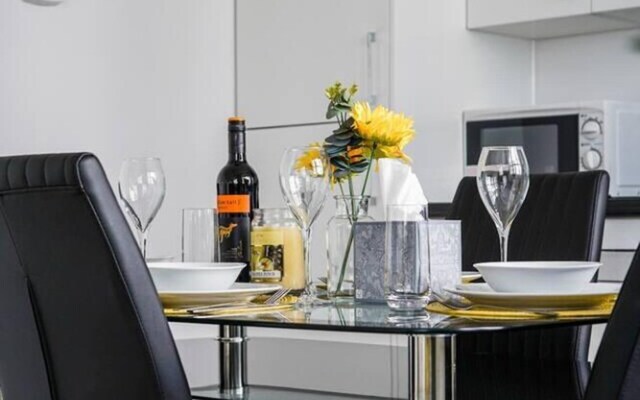 Livestay- Perfect For Contractors Luxury Apartment