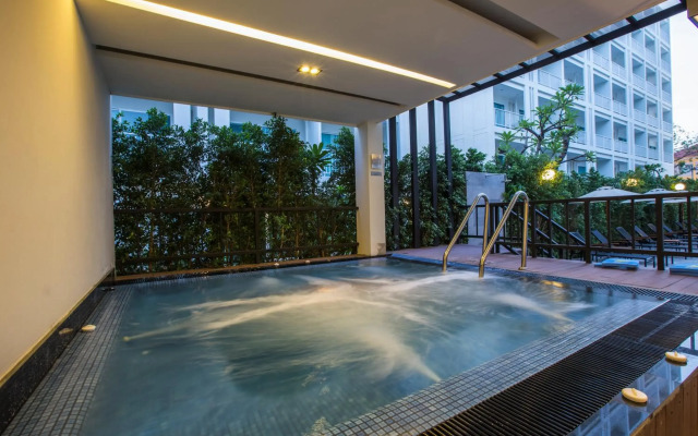 Kantary 304 Hotel