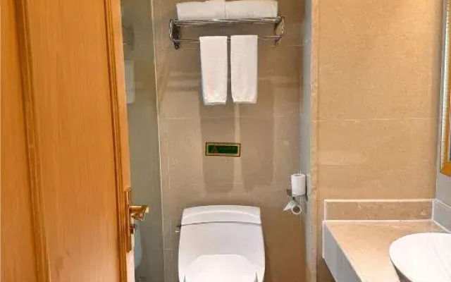 Vienna International Hotel (Bama)