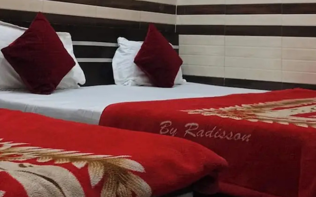 Hotel Gayatri palace Vrindavan