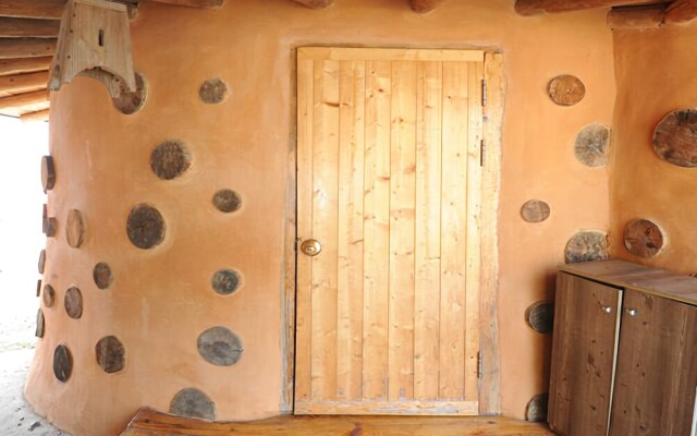 Yeosu Hyangilam Heukjip Pension