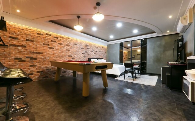 Cheonan Apple