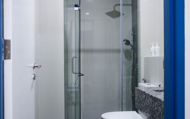 Victoria Home Azure Residence