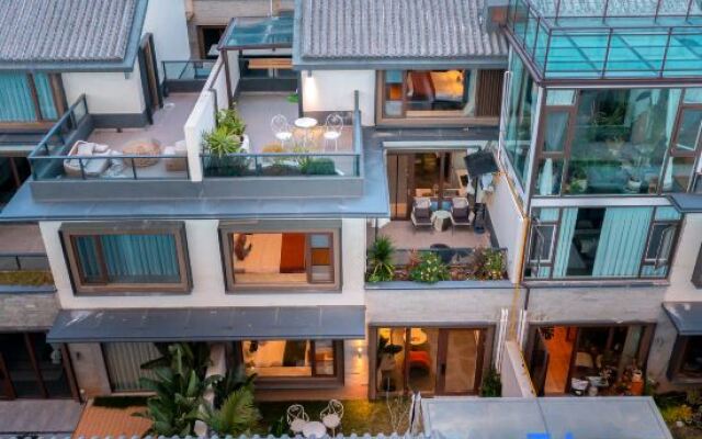 DaLi Midsummer Cloud Glow ·seaview Designer's Vacation Villa