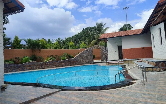 Nirvana Club Resort and Spa