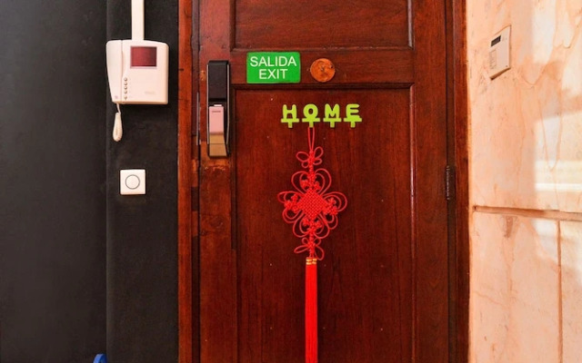 Modern and Central With Private Roof Deck