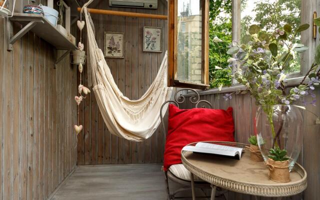 Smart Host (Смарт Хост) на переулке Обуха