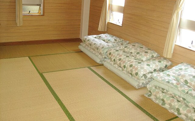 Guesthouse Kerama - Hostel