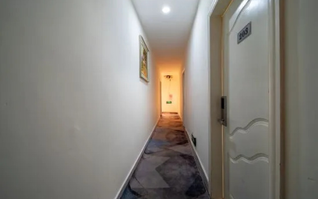 Shanghai Yifeng Select Hotel