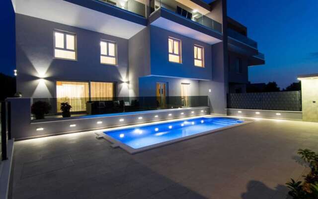 Luxury Sunset Residences - Okrug Gornji