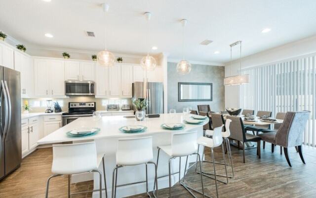 Vhc Srh8 2641 8 Bedroom Condo