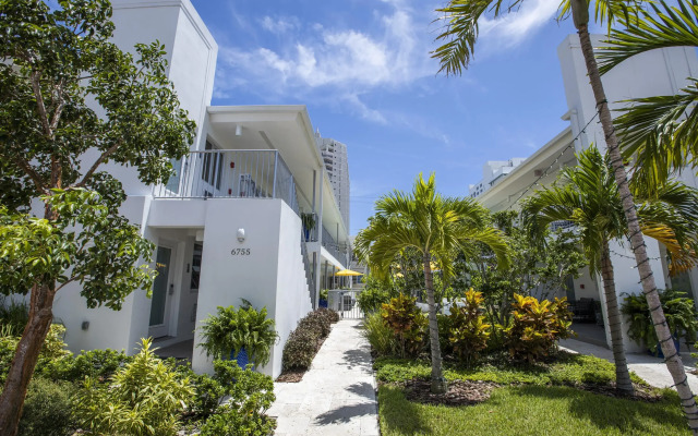 Waterside Hotel and Suites