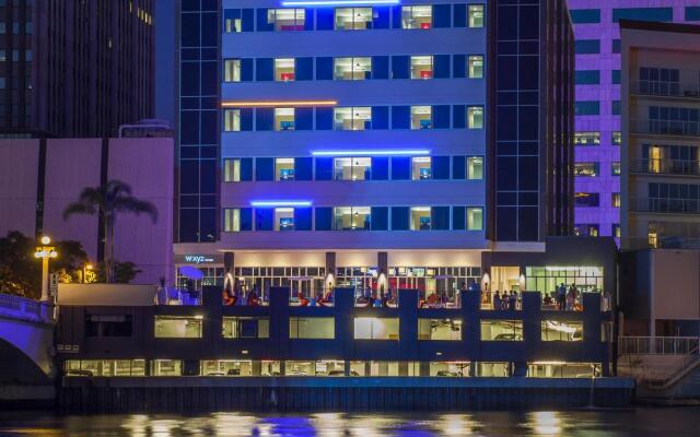 Aloft Tampa Downtown