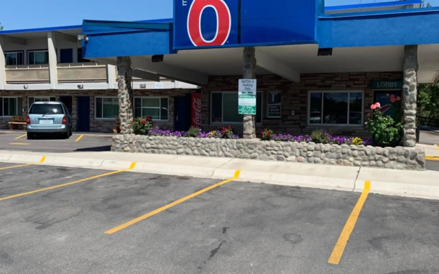 Motel 6-Missoula, MT - University