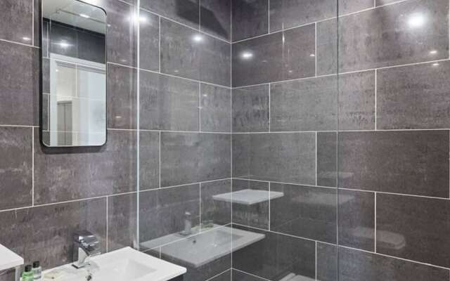 Host & Stay Balcony Room, Sevenstay Apartments