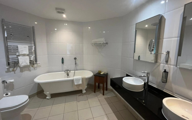 Avisford Park Hotel