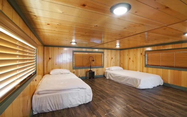 Alderwood RV Express
