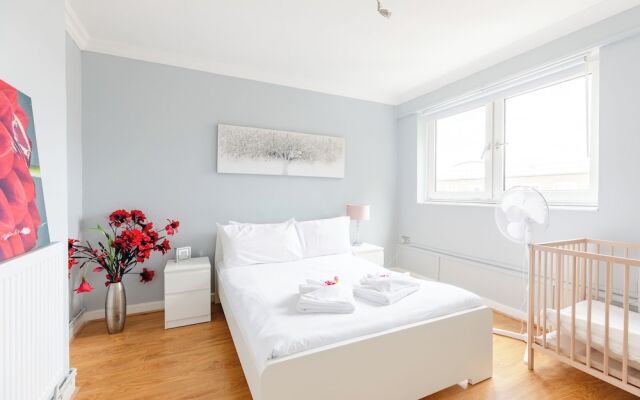 3 Bed Flat, Dedicated Workspace, Parking, 4KTV