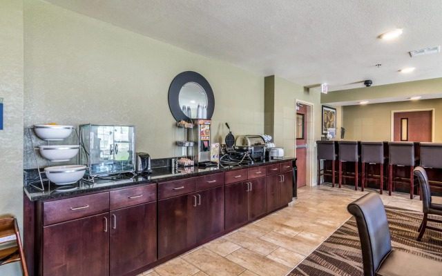 Cobblestone Inn & Suites - Barron