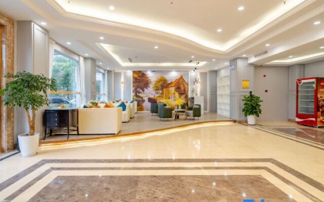 Vienna Classic Hotel (Yixing Huanke Park)