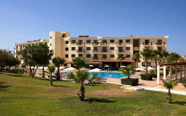 Tsokkos Gardens Hotel & Apartments