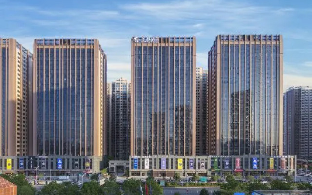 Qianna Qianxun Hotel